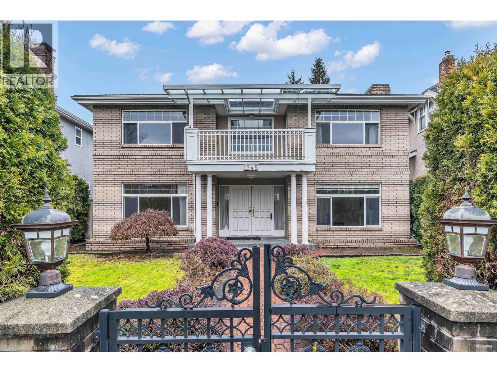 1945 W 44TH AVENUE, vancouver, British Columbia
