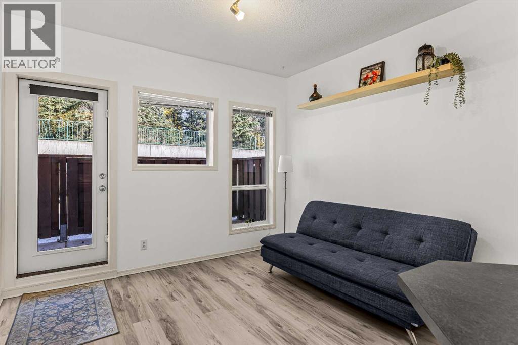 120, 176 Kananaskis Way Way
