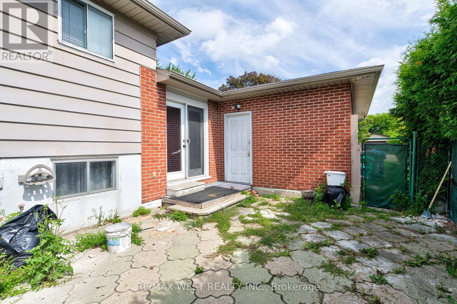 Upper Lvl - 18 Glenforest Road, Brampton, Ontario  L6S 1K6 - Photo 25 - W14100504