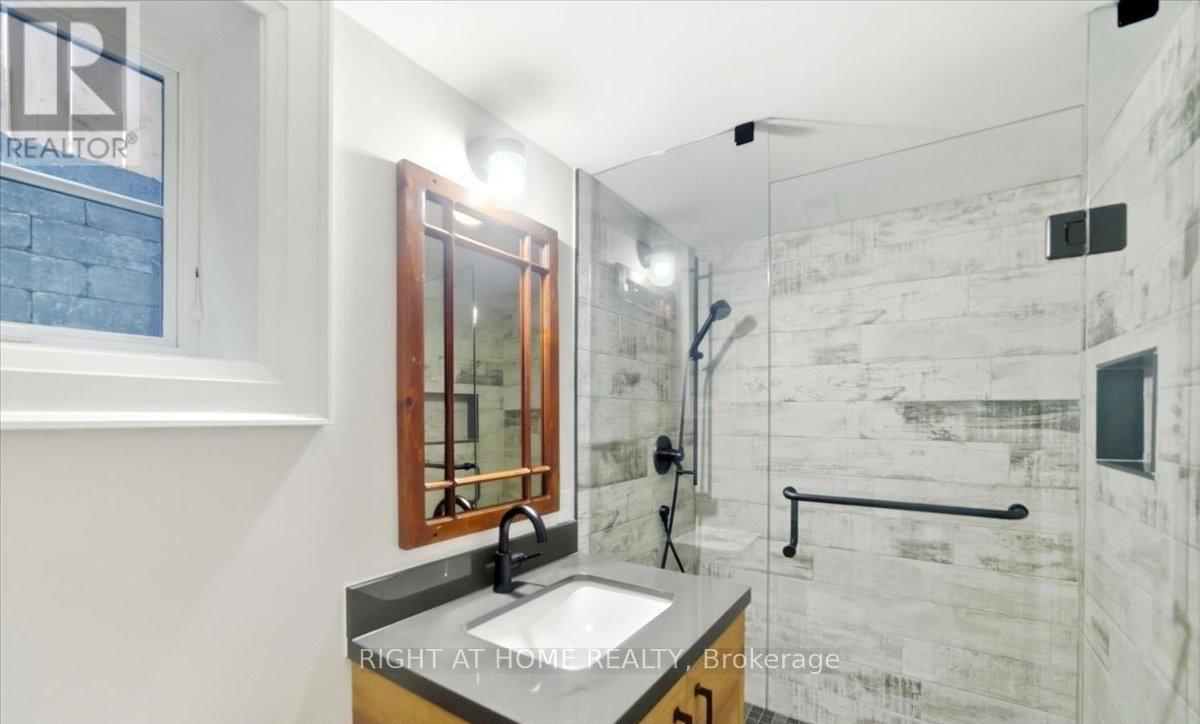 79 Wilson Street E, Oakville, Ontario  L6K 3G4 - Photo 35 - W14100508