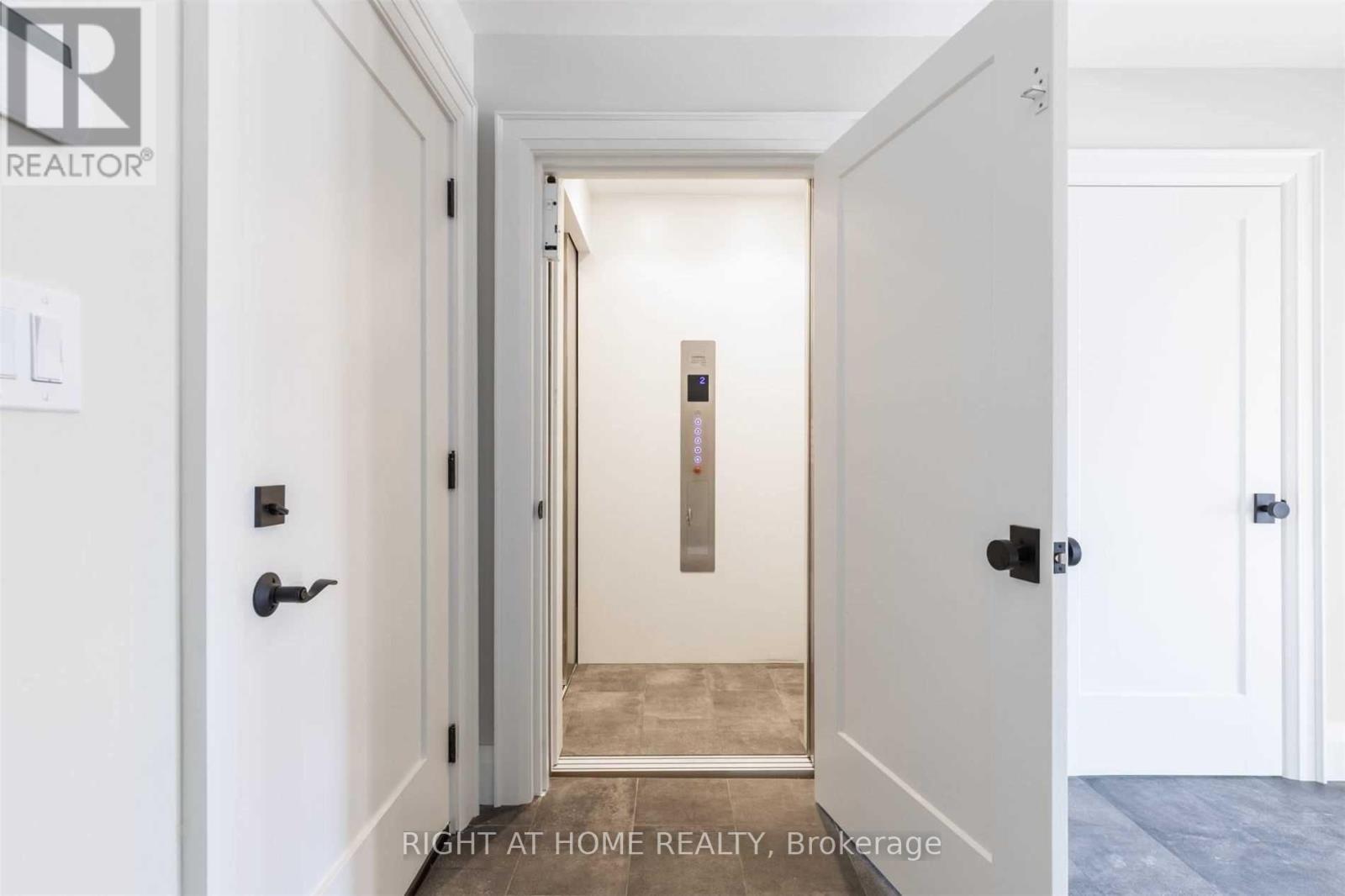 79 Wilson Street E, Oakville, Ontario  L6K 3G4 - Photo 4 - W14100508