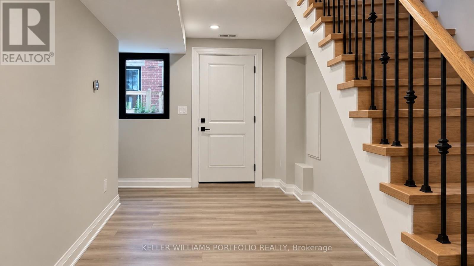 Laneway House - 71a Chisholm Avenue, Toronto, Ontario  M4C 4V1 - Photo 3 - E14096800