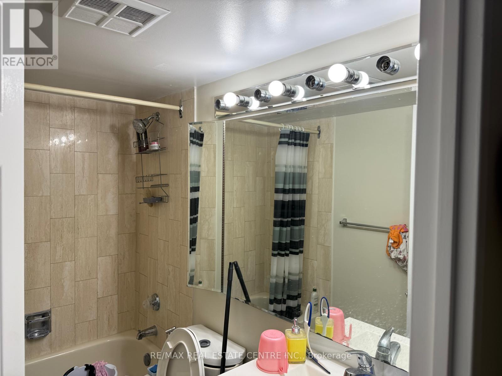 1210 - 265 Enfield Place, Mississauga, Ontario  L5B 3Y7 - Photo 9 - W13738446
