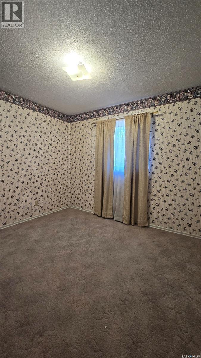 304 1st Street E, Carnduff, Saskatchewan  S0C 0S0 - Photo 17 - SK051597