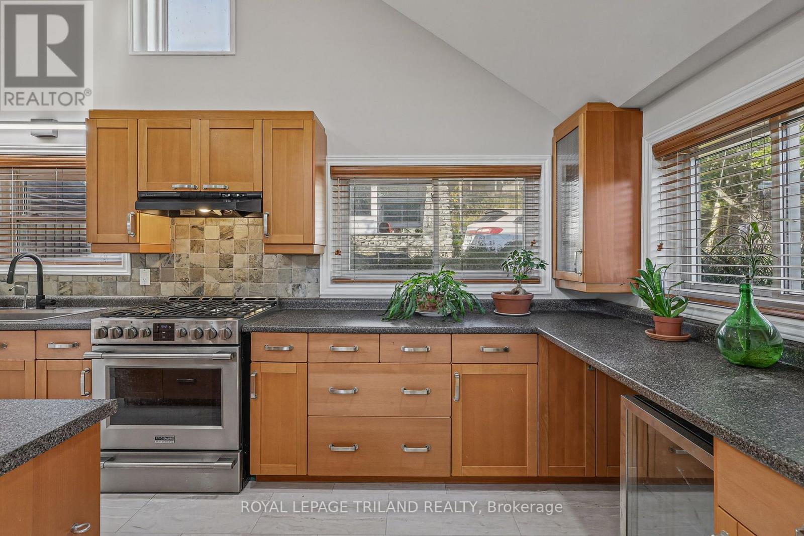 3137 Hale Street, Malahide, Ontario  N5H 2K2 - Photo 5 - X14100566
