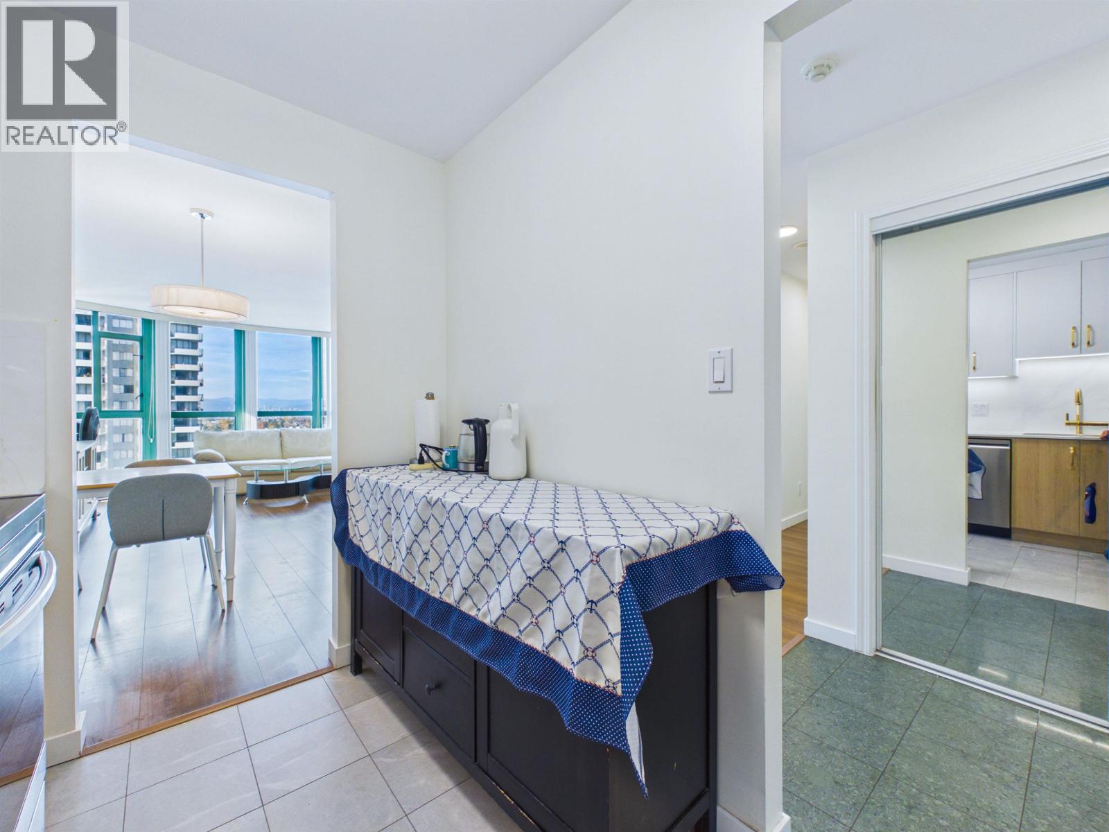 1705 5833 Wilson Avenue, Burnaby, British Columbia  V5H 4R8 - Photo 9 - R3176397