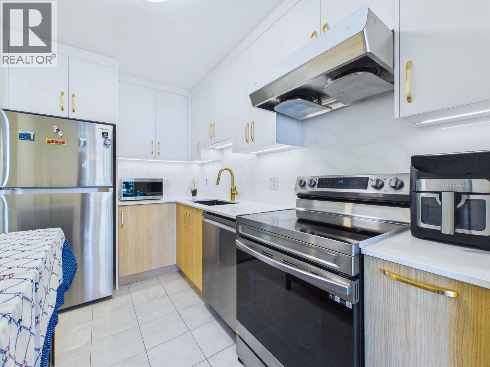 1705 5833 Wilson Avenue, Burnaby, British Columbia  V5H 4R8 - Photo 8 - R3176397
