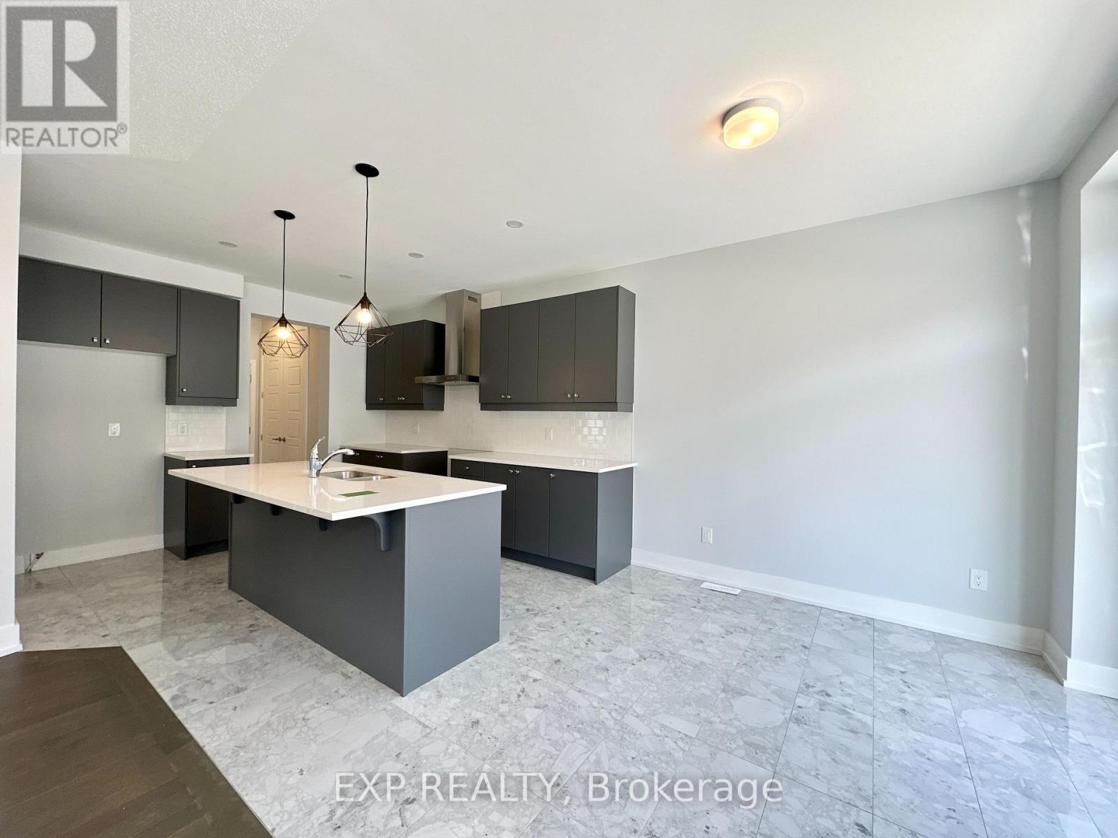 623 Cygnus Street, Ottawa, Ontario  K2J 7A9 - Photo 4 - X14100528