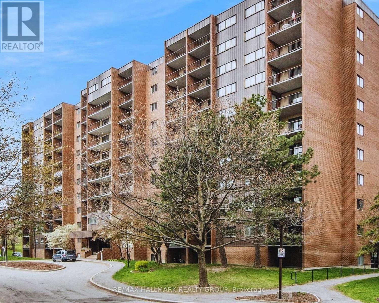 401 - 2630 SOUTHVALE CRESCENT, ottawa, Ontario