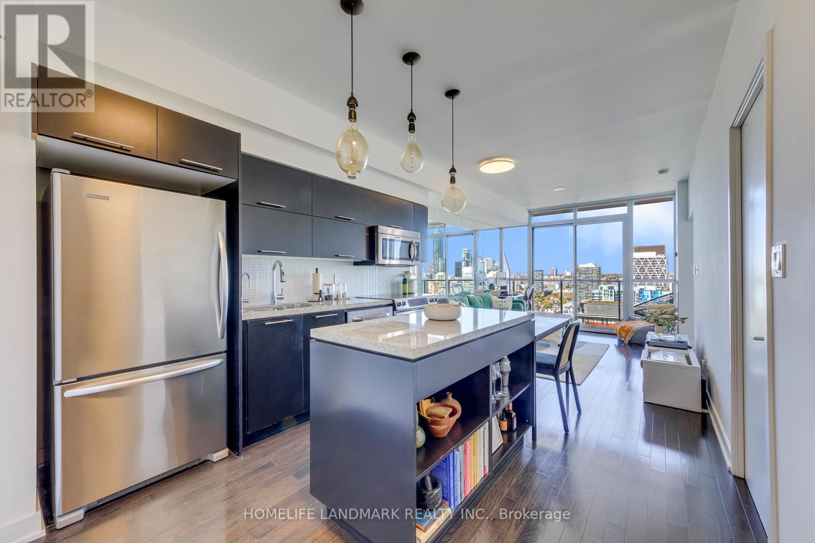 3306 - 126 Simcoe Street, Toronto, Ontario  M5H 4E6 - Photo 5 - C13885736