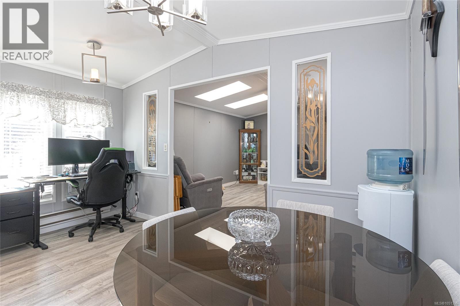 30 7583 Central Saanich Rd