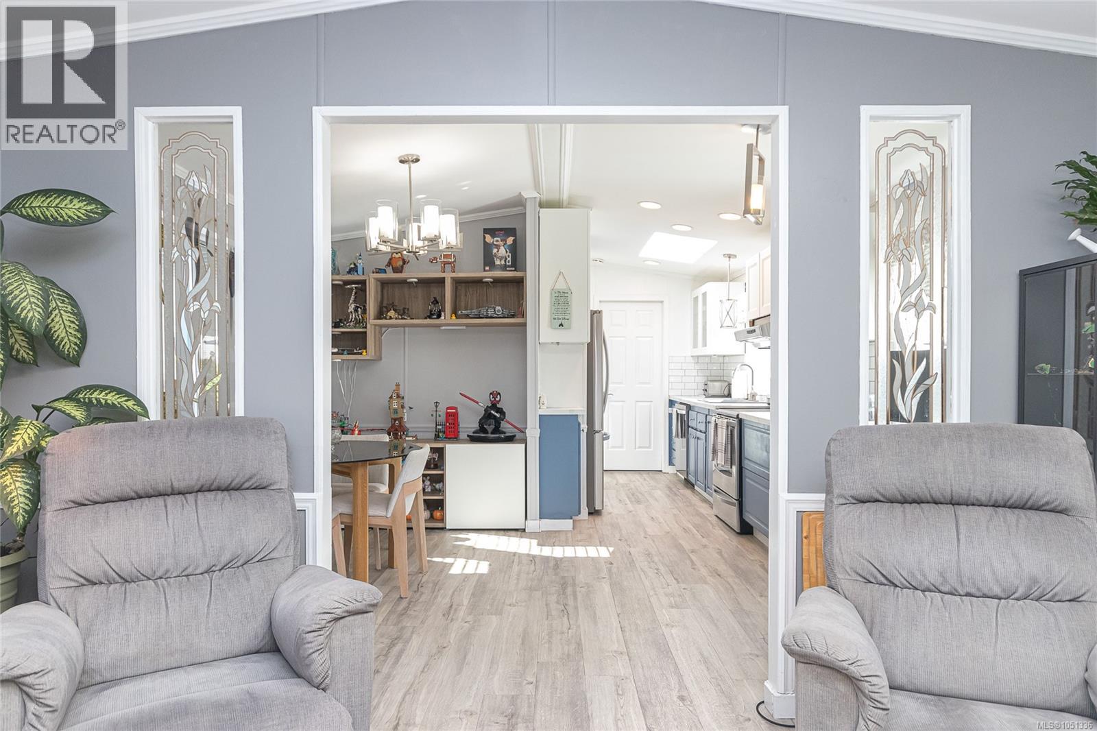 30 7583 Central Saanich Rd