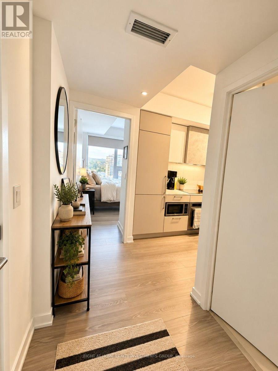 1919 - 19 Western Battery Road, Toronto, Ontario  M6K 0E3 - Photo 4 - C14100546