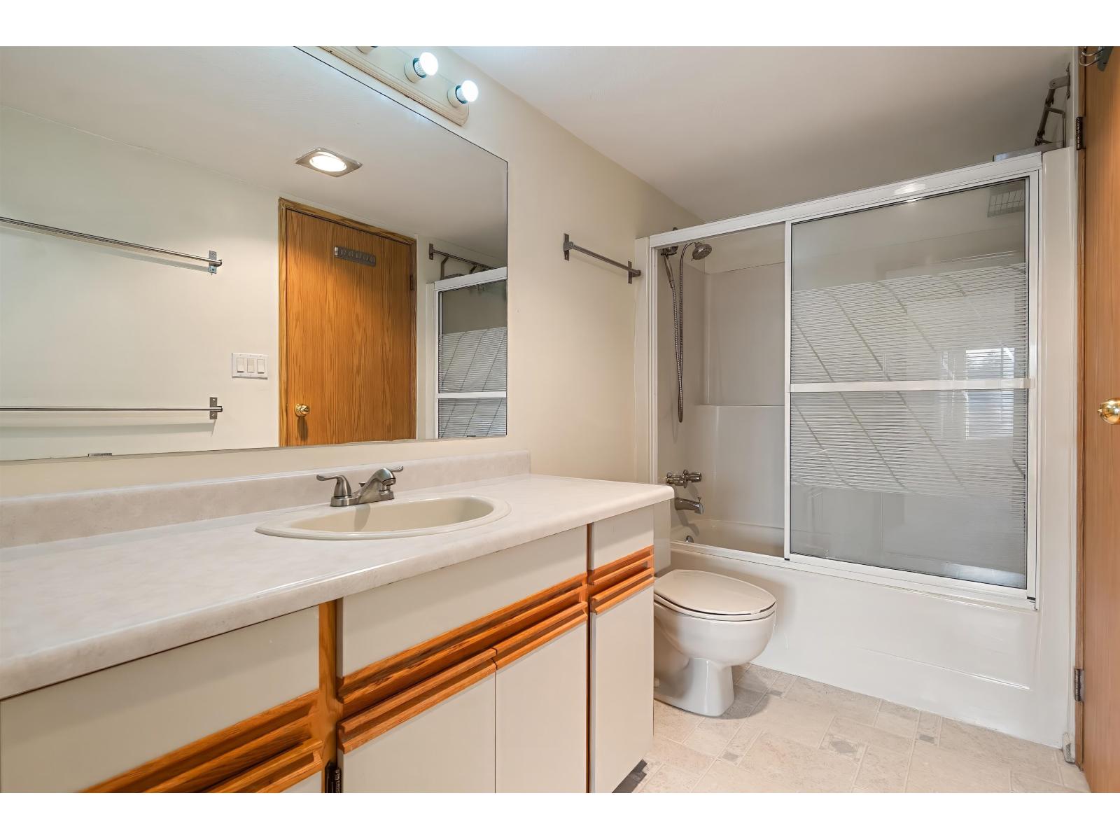 209 2567 Victoria Street, Abbotsford, British Columbia  V2T 2T4 - Photo 11 - R3175672