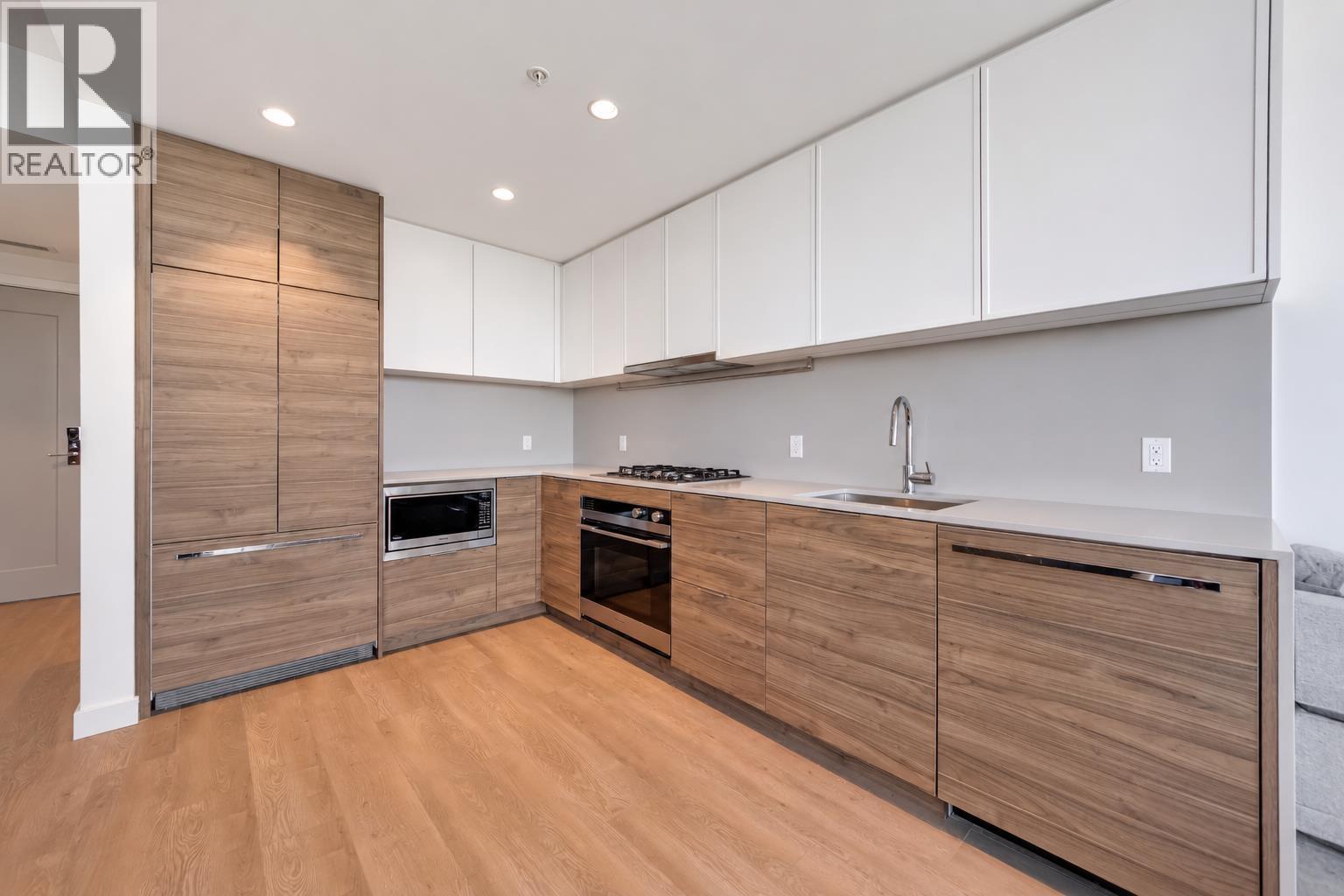 703 1045 Austin Avenue, Coquitlam, British Columbia  V3K 0G9 - Photo 8 - R3177027