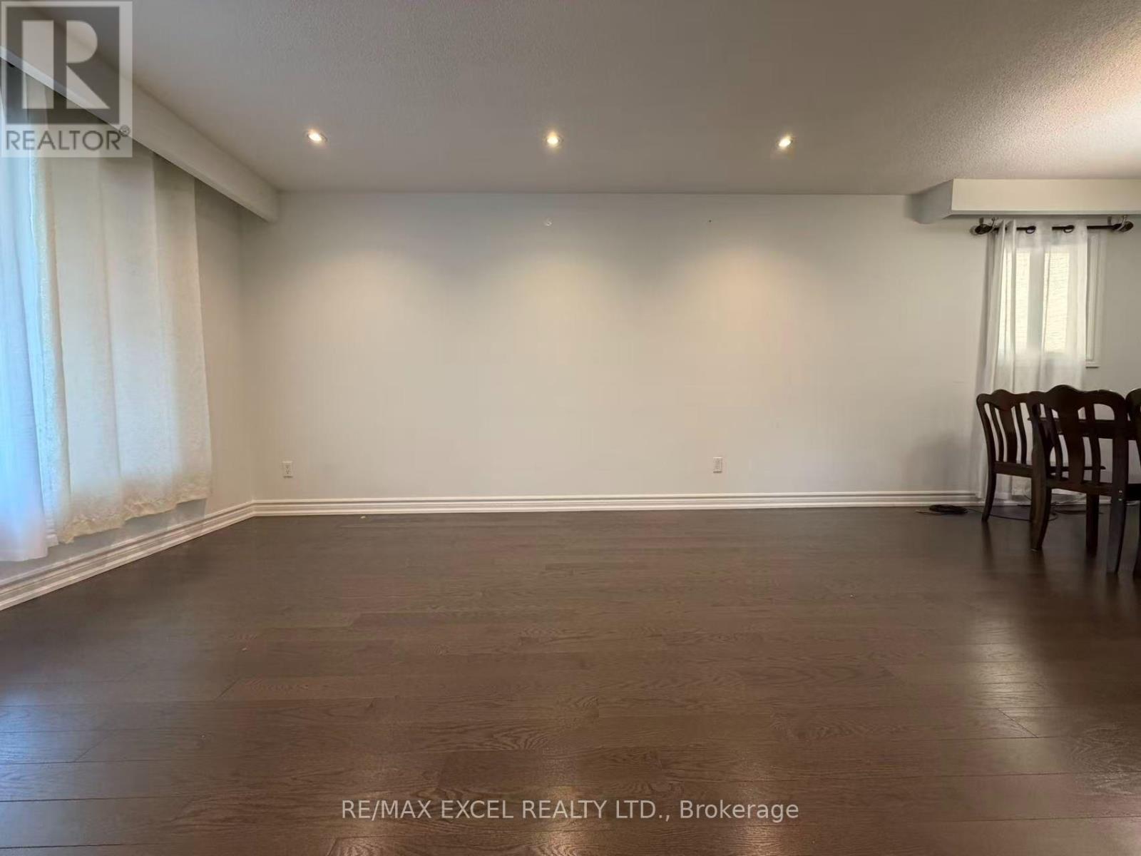 Main Level - 4 Lawnmere Crescent, Toronto, Ontario  M1S 2T2 - Photo 7 - E14100558