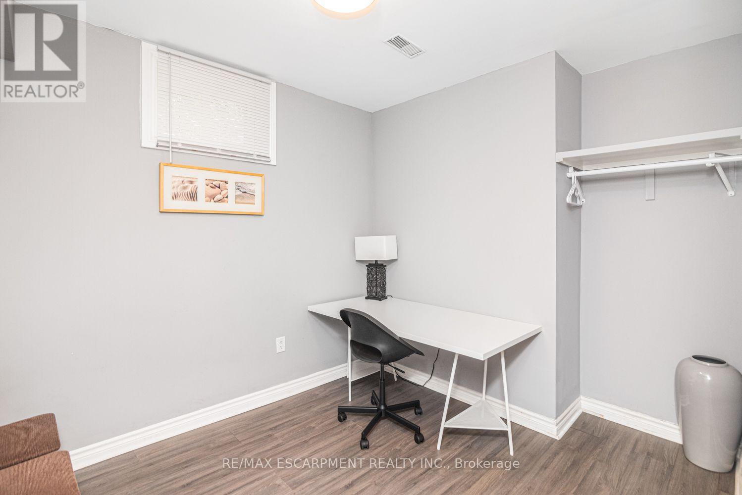 B - 70 Palace Street, Brantford, Ontario  N3T 3X1 - Photo 5 - X14100560