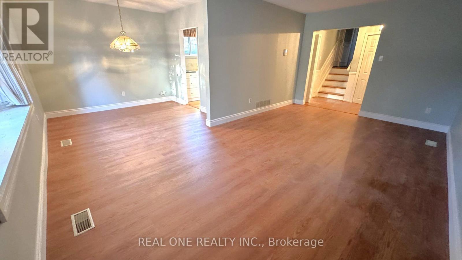 35 Corning Road, Toronto, Ontario  M2J 2L6 - Photo 6 - C13757898