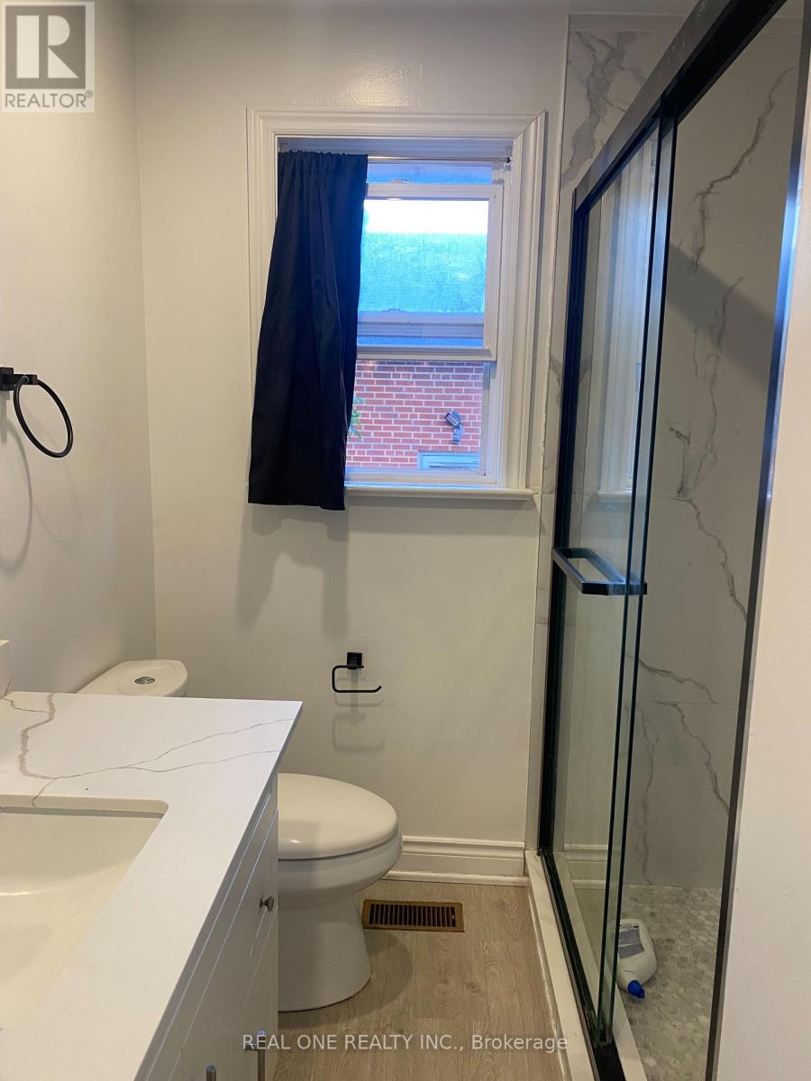 149 Bishop Avenue, Toronto, Ontario  M2M 1Z7 - Photo 16 - C14100584