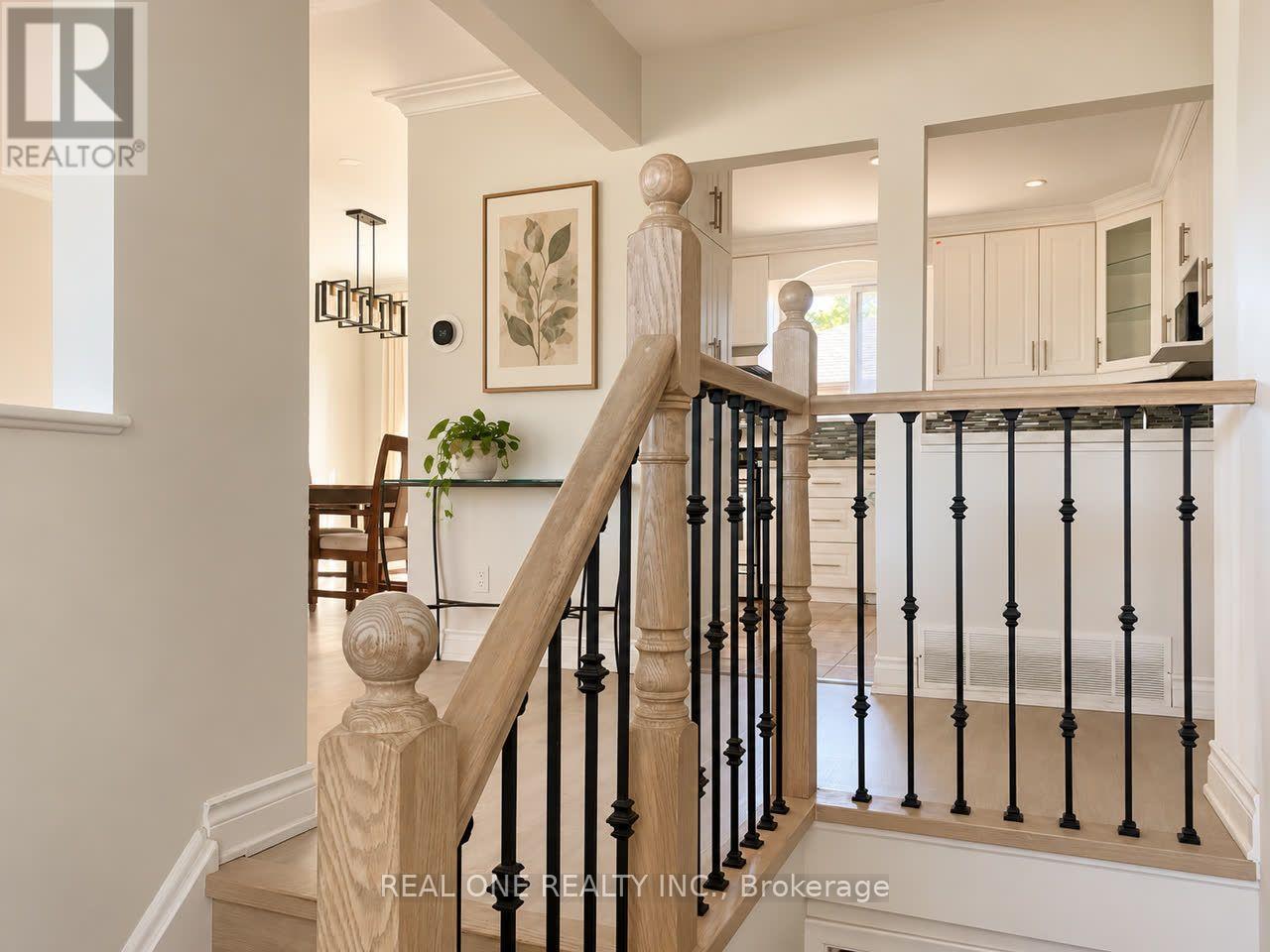 149 Bishop Avenue, Toronto, Ontario  M2M 1Z7 - Photo 5 - C14100584