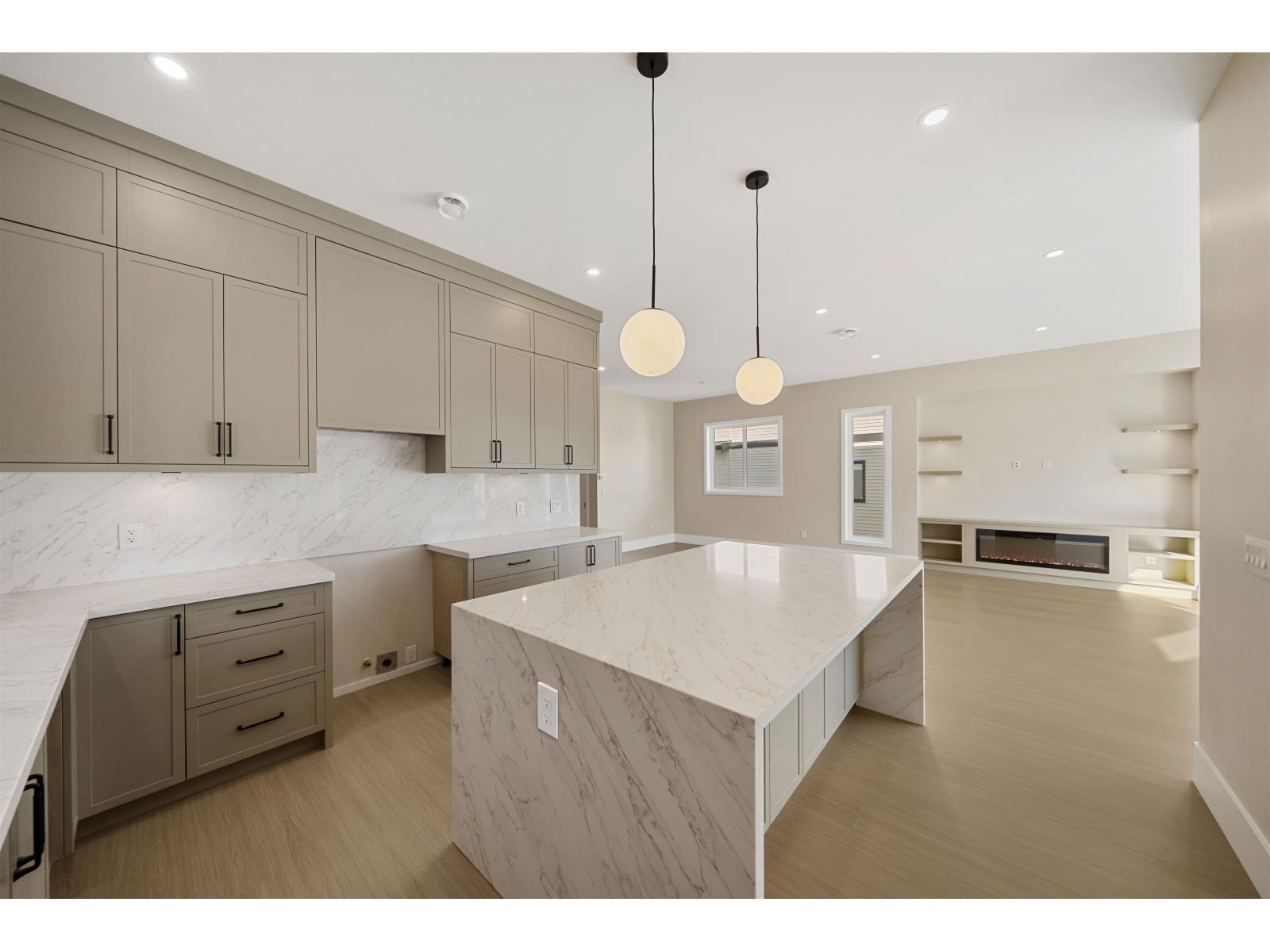 7750 196 Street, Langley, British Columbia  V2Y 3V4 - Photo 5 - R3159511