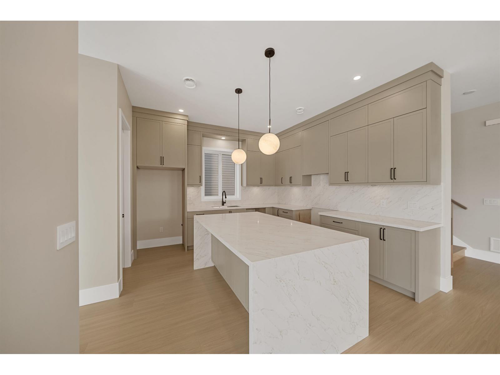 7750 196 Street, Langley, British Columbia  V2Y 3V4 - Photo 4 - R3159511