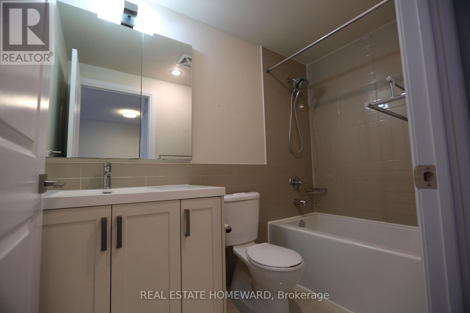 407 - 1 Old Mill Drive, Toronto, Ontario  M6S 0A1 - Photo 13 - W14100580