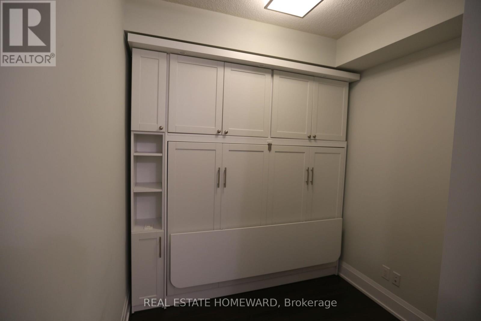 407 - 1 Old Mill Drive, Toronto, Ontario  M6S 0A1 - Photo 19 - W14100580