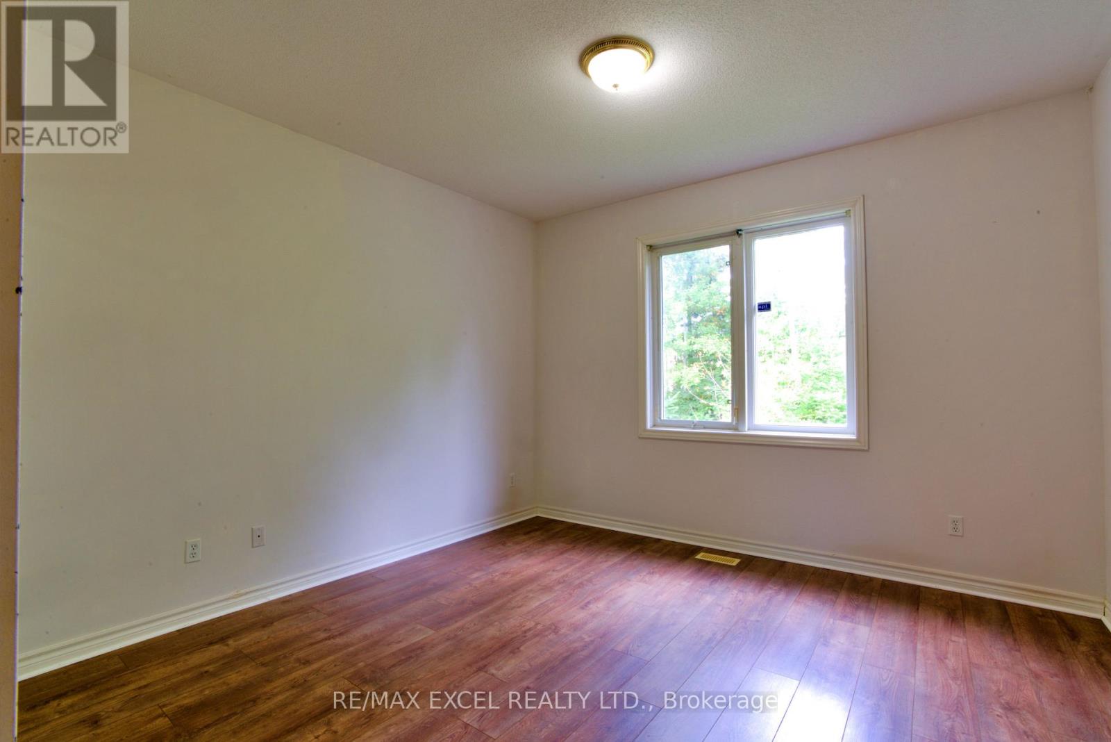 12 Cardinal Way, Wasaga Beach, Ontario  L9Z 3B6 - Photo 30 - S13877186