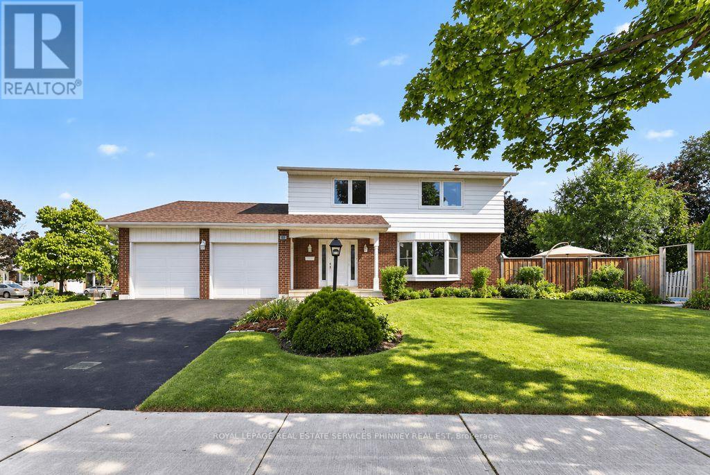 838 Saddle Crescent, Mississauga, Ontario  L4Y 2V8 - Photo 2 - W14099778
