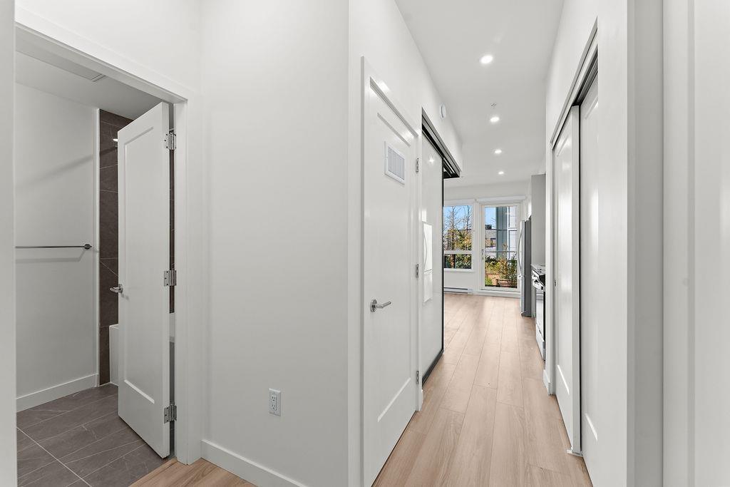 220 13760 75a Avenue, Surrey, British Columbia  V3W 3W5 - Photo 13 - R3177304