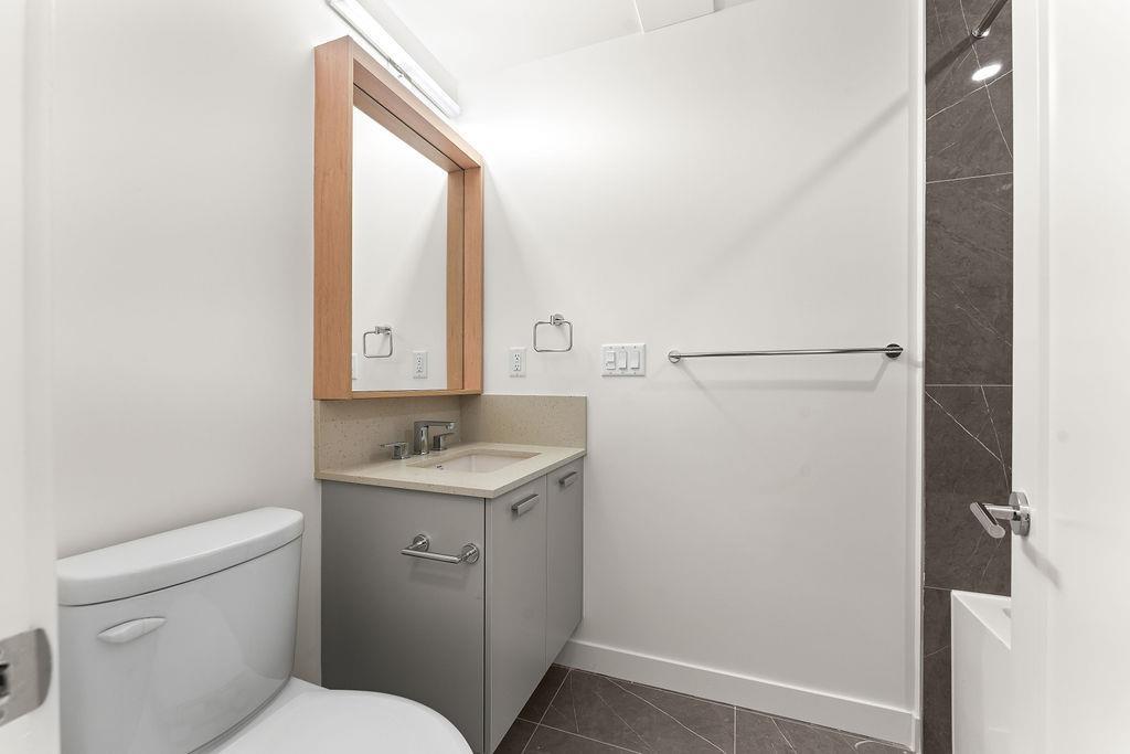 220 13760 75a Avenue, Surrey, British Columbia  V3W 3W5 - Photo 14 - R3177304
