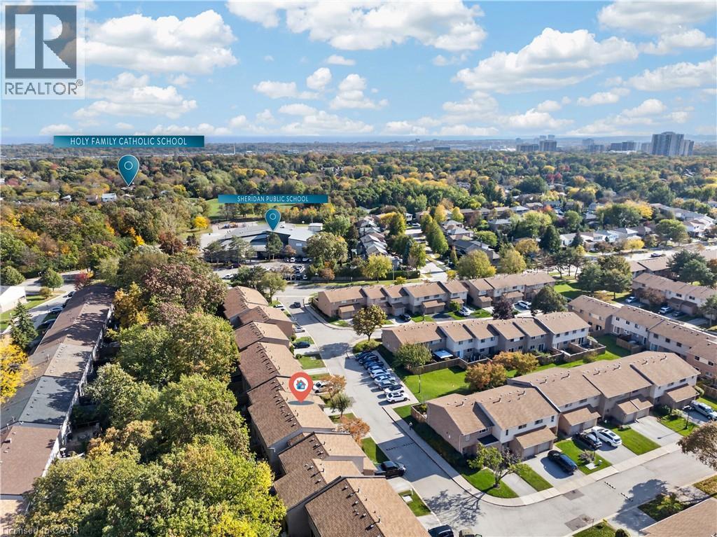 1556 Lancaster Drive Unit# 74, Oakville, Ontario  L6H 2Z4 - Photo 42 - 40871049