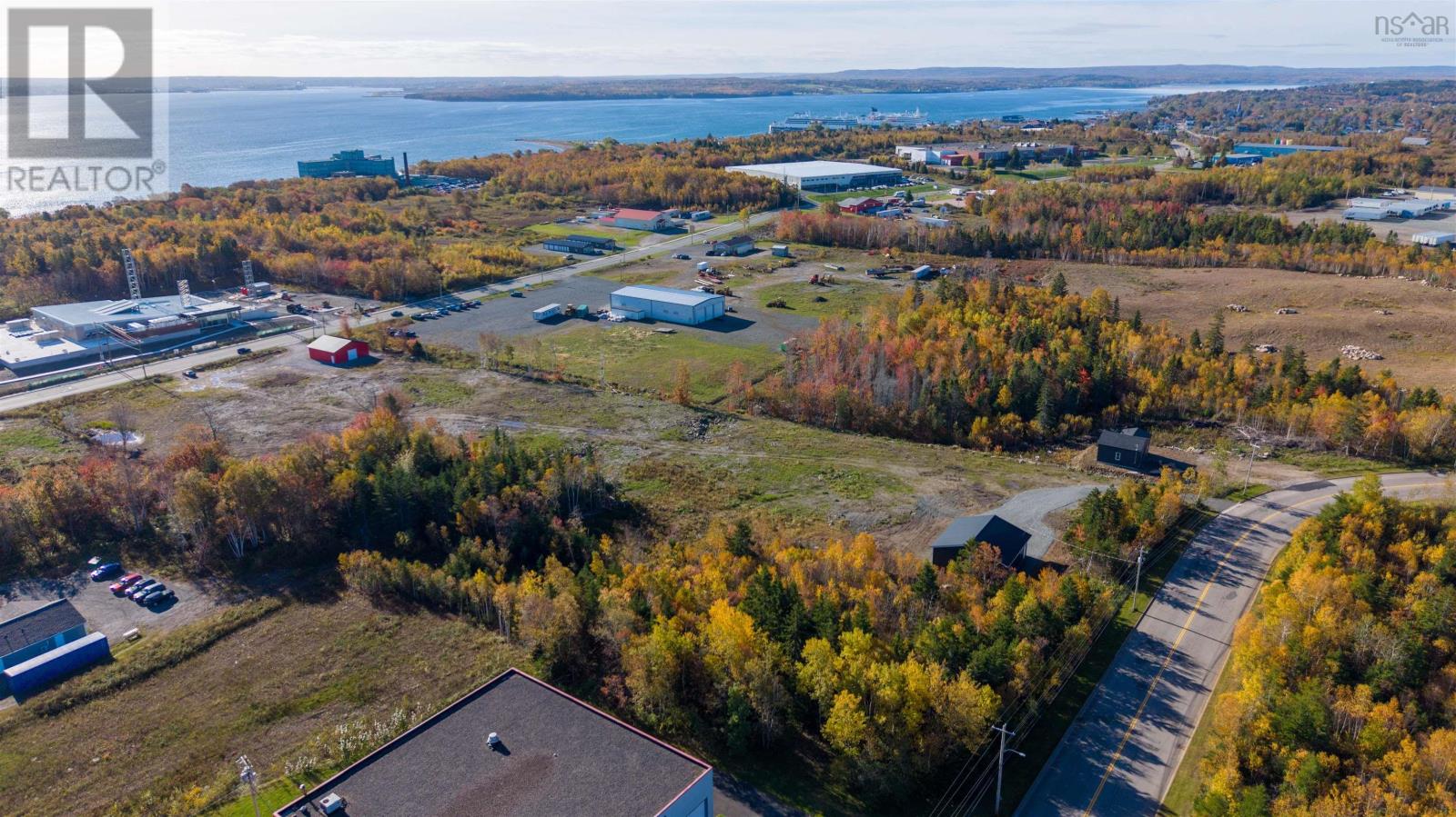 35 Eveleigh Drive, Sydney Mines, Nova Scotia  B1V 0B4 - Photo 14 - 202625957