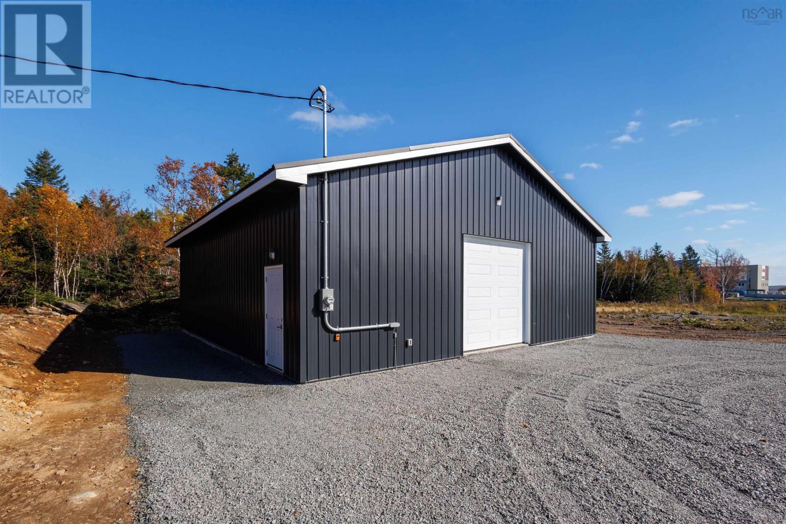 35 Eveleigh Drive, Sydney Mines, Nova Scotia  B1V 0B4 - Photo 3 - 202625957