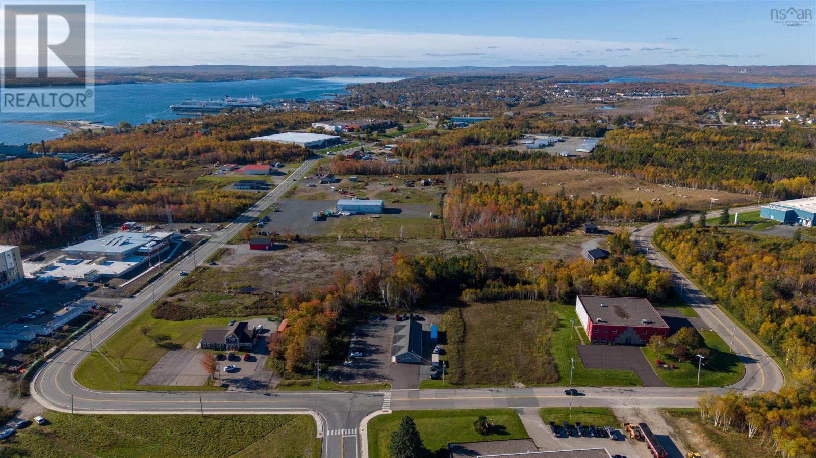 35 Eveleigh Drive, Sydney Mines, Nova Scotia  B1V 0B4 - Photo 15 - 202625957