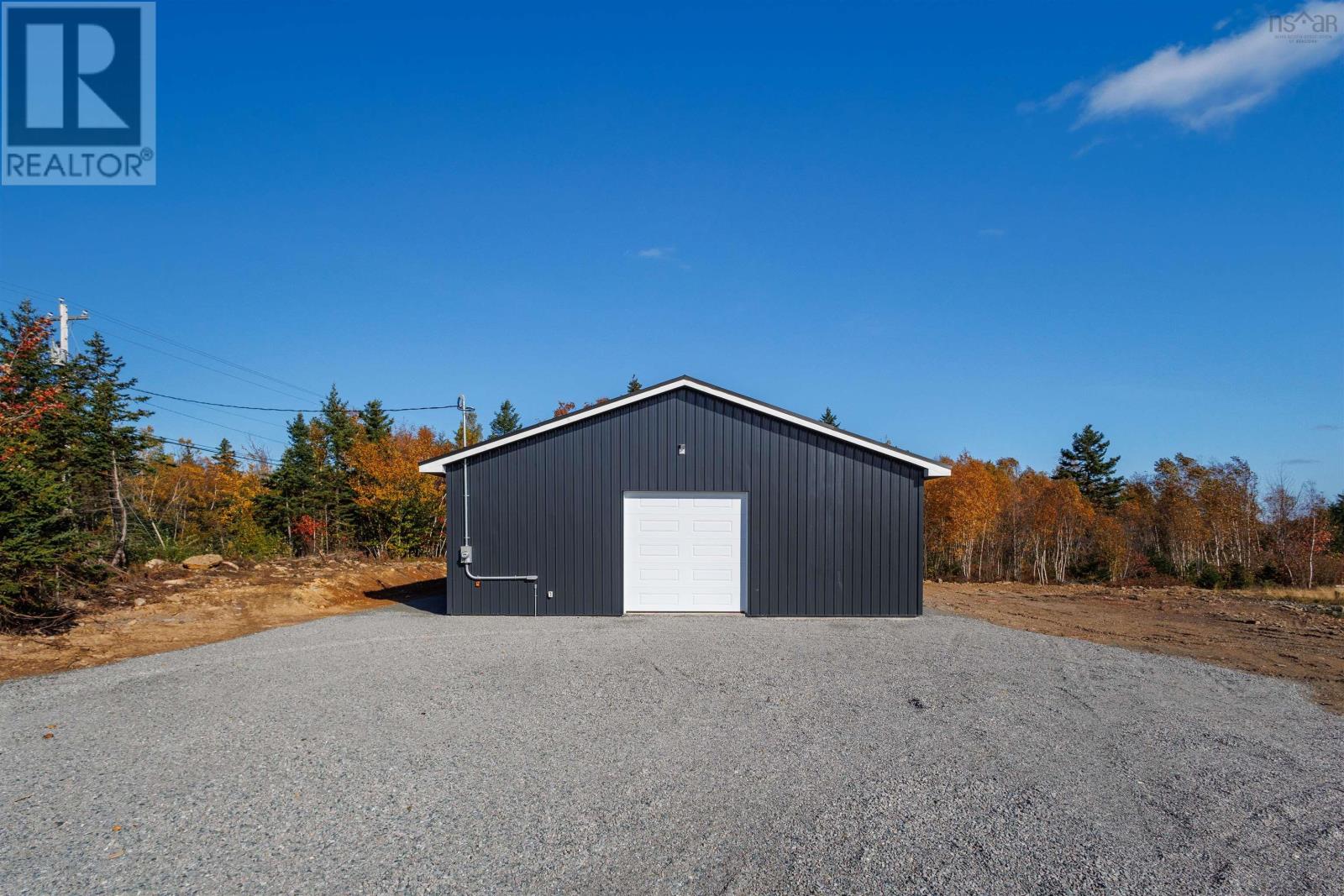 35 Eveleigh Drive, Sydney Mines, Nova Scotia  B1V 0B4 - Photo 17 - 202625957