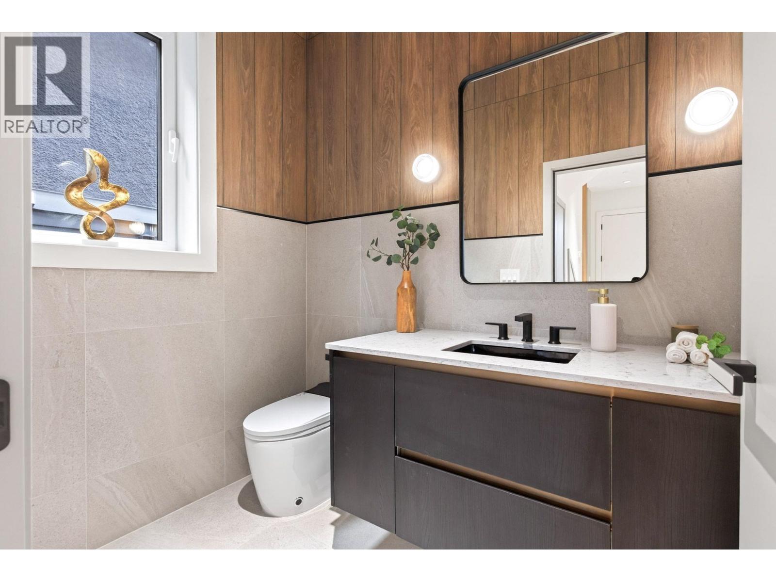 1 3315 W 10th Avenue, Vancouver, British Columbia  V6R 2E5 - Photo 15 - R3176743