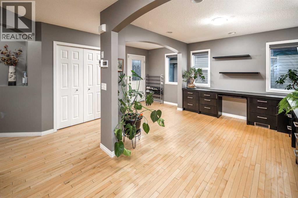 73 Evansbrooke Way Nw, Calgary, Alberta  T3P 1C7 - Photo 4 - A2349138
