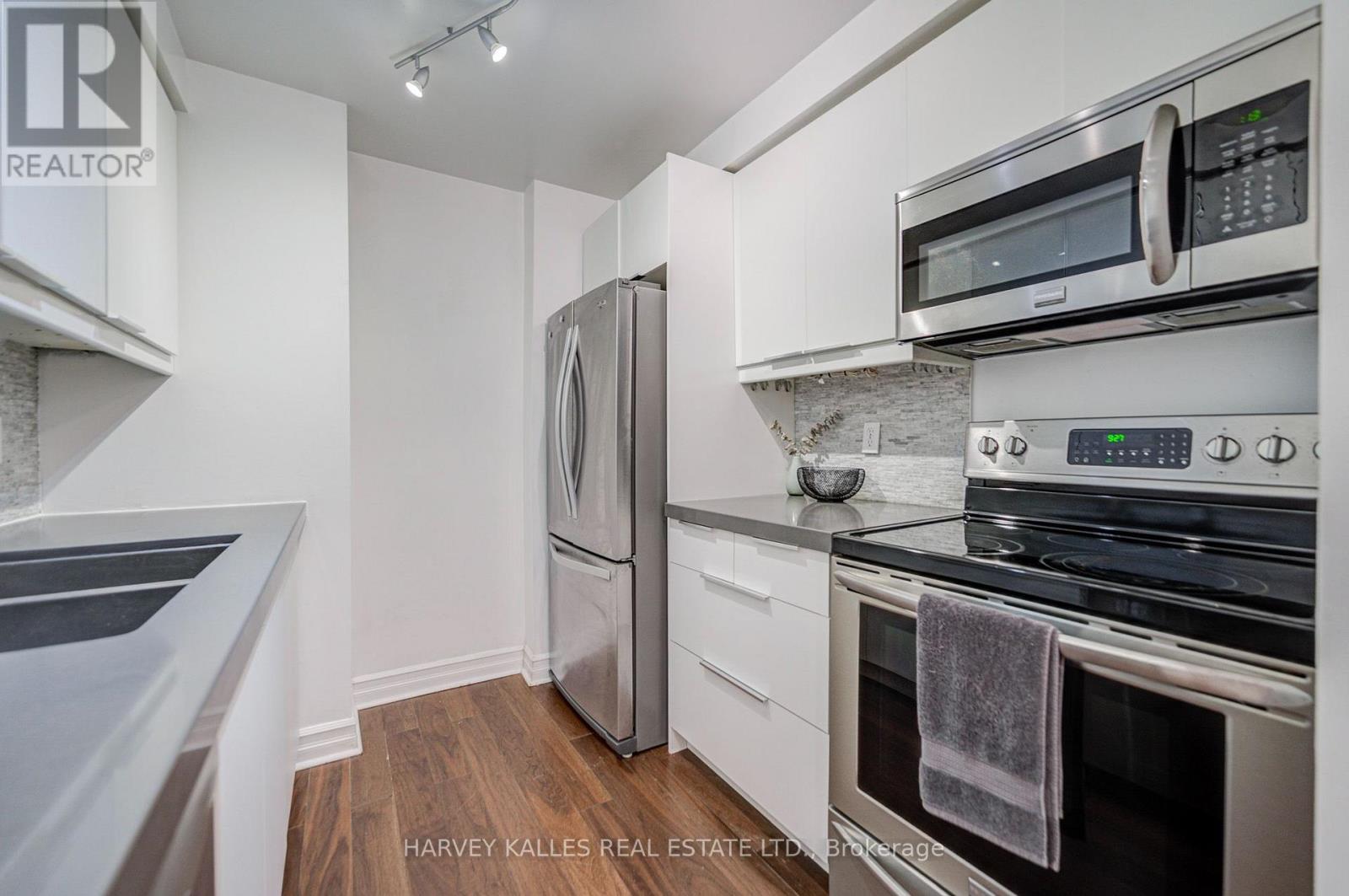 910 - 5 Rosehill Avenue, Toronto, Ontario  M4T 3A6 - Photo 10 - C14032324