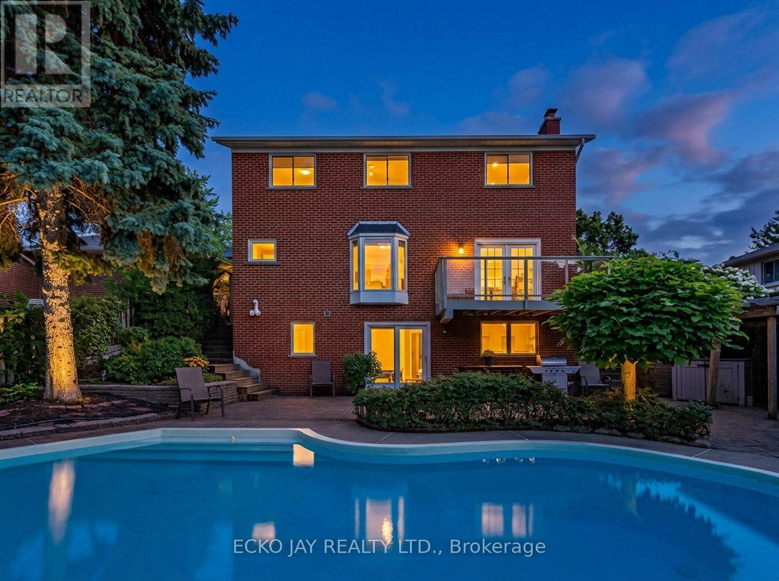 22 Meadowglade Crescent, Toronto, Ontario  M2J 1C7 - Photo 5 - C13875128