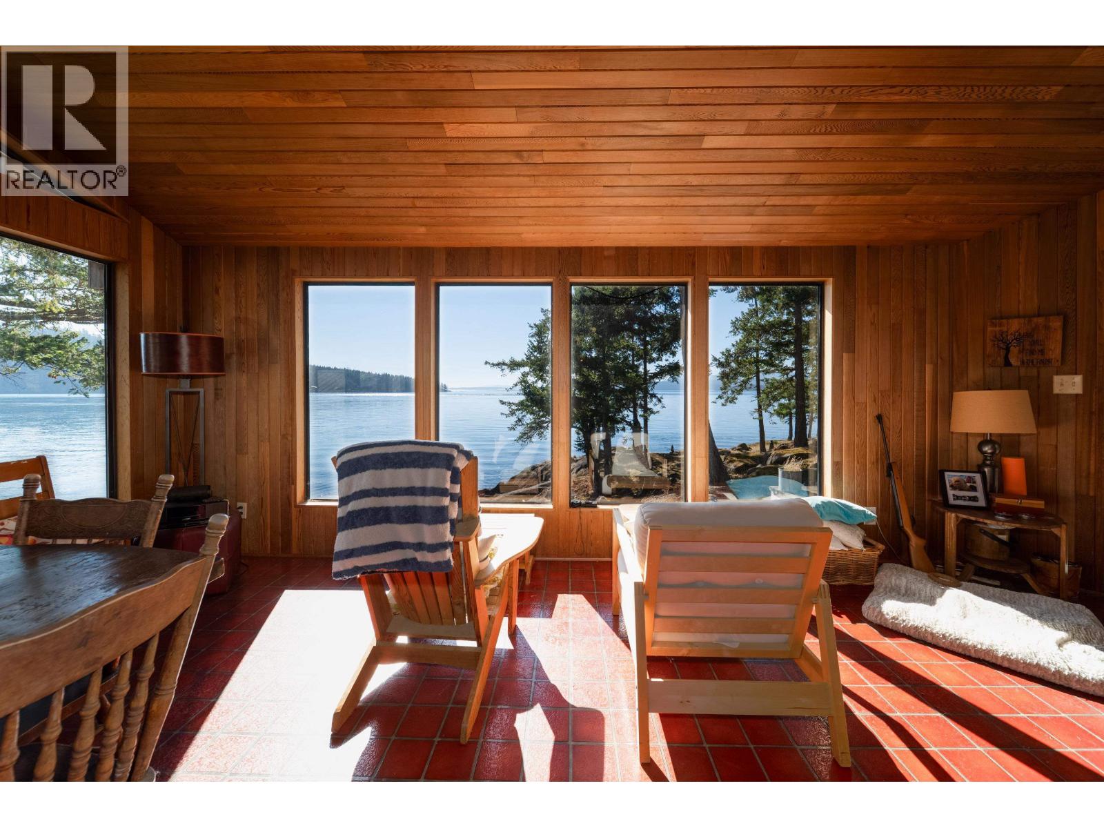 671 Dinner Bay Road, Mayne Island, British Columbia  V0N 2J2 - Photo 11 - R3177290