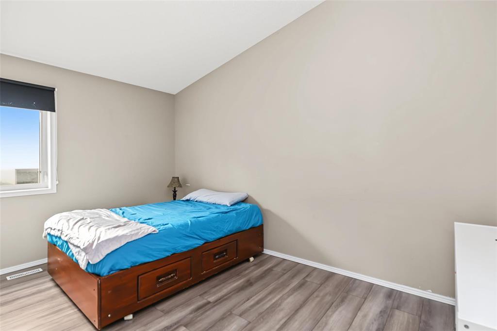 99 Nevens Bay, Winnipeg, Manitoba R2C 4P1 - Photo 20 - 202626239