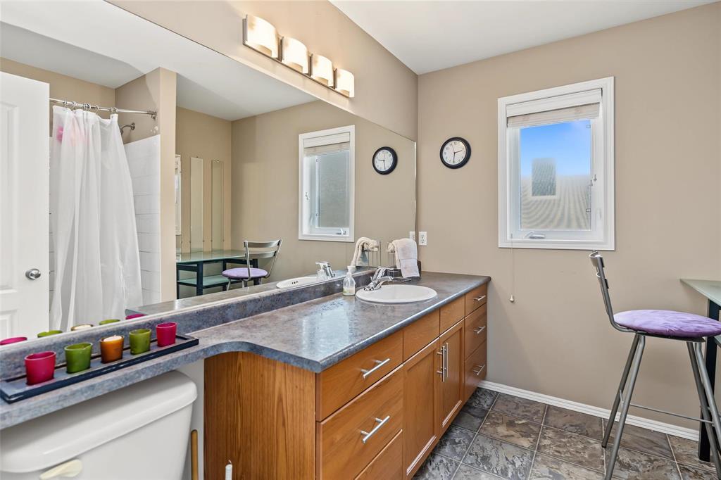 99 Nevens Bay, Winnipeg, Manitoba R2C 4P1 - Photo 28 - 202626239