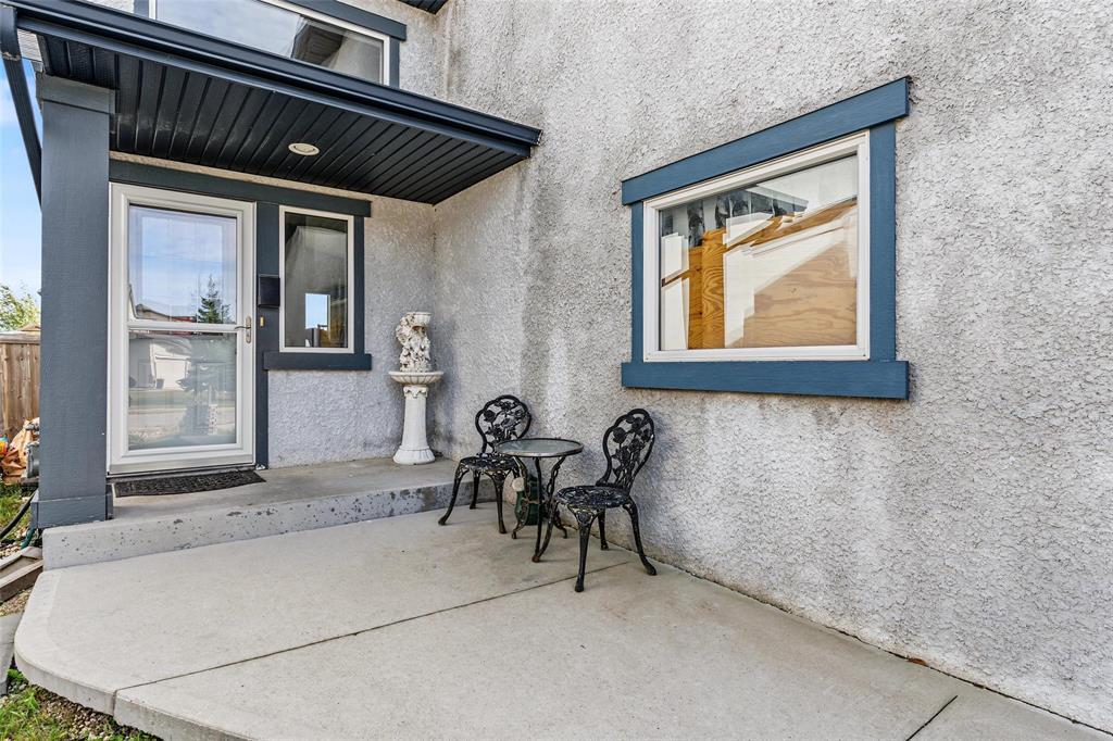 99 Nevens Bay, Winnipeg, Manitoba R2C 4P1 - Photo 4 - 202626239