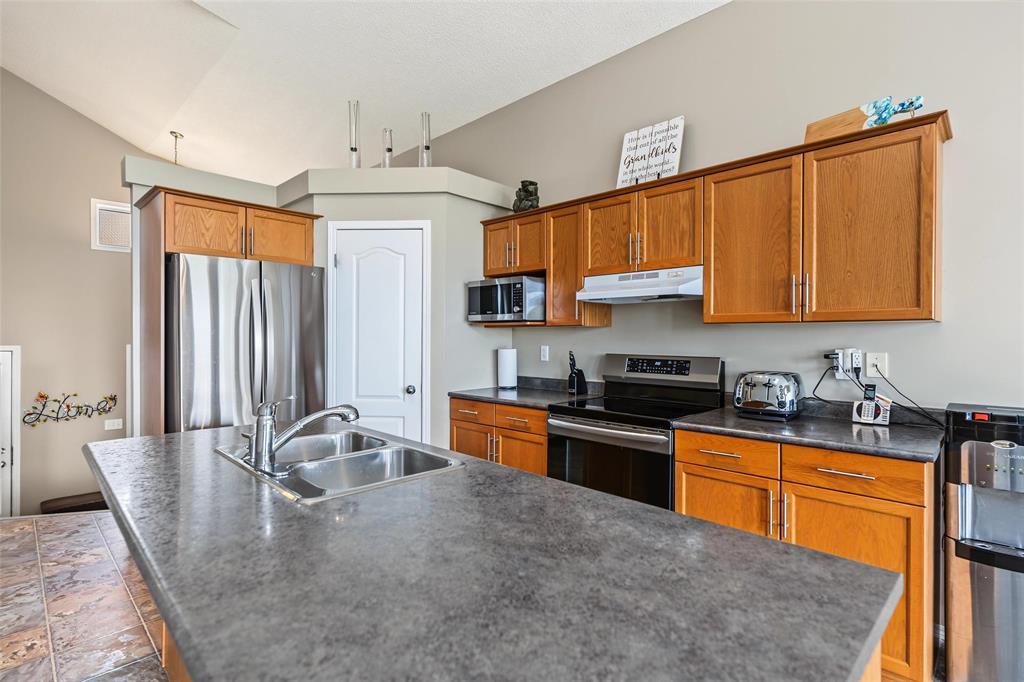 99 Nevens Bay, Winnipeg, Manitoba R2C 4P1 - Photo 8 - 202626239