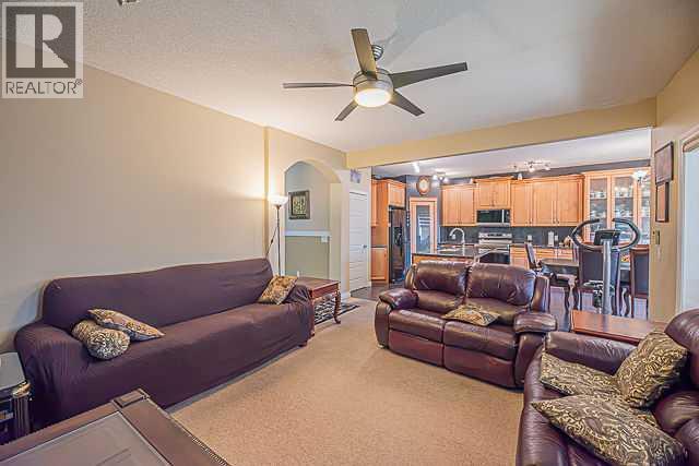 393 Taralake Landing Ne, Calgary, Alberta  T3J 0A6 - Photo 8 - A2353727