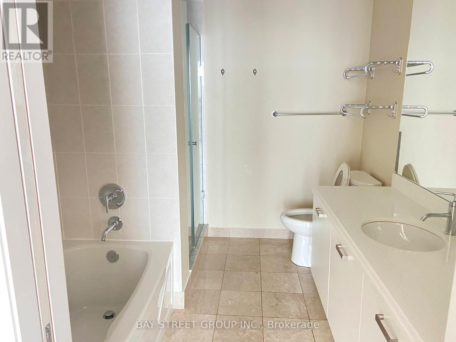 1410 - 832 Bay Street, Toronto, Ontario  M5S 1Z6 - Photo 13 - C14100670