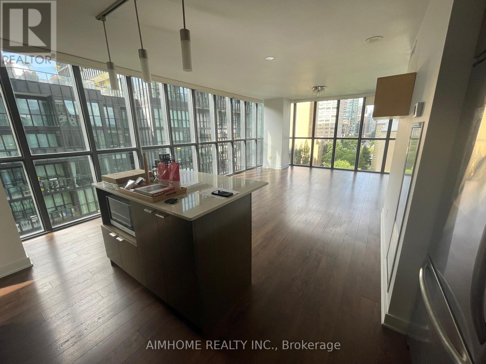 803 - 110 Charles Street E, Toronto, Ontario  M4Y 1T5 - Photo 6 - C14100676