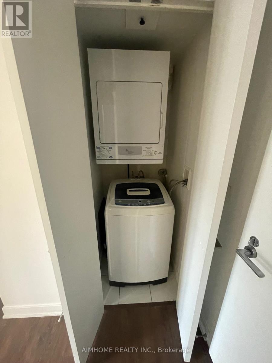 803 - 110 Charles Street E, Toronto, Ontario  M4Y 1T5 - Photo 7 - C14100676